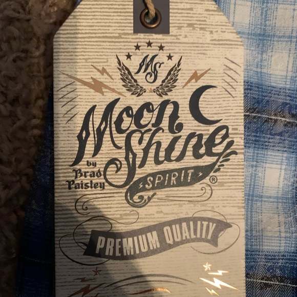 Men’s Button up shirt- Blue Plaid - Picture 4 of 4